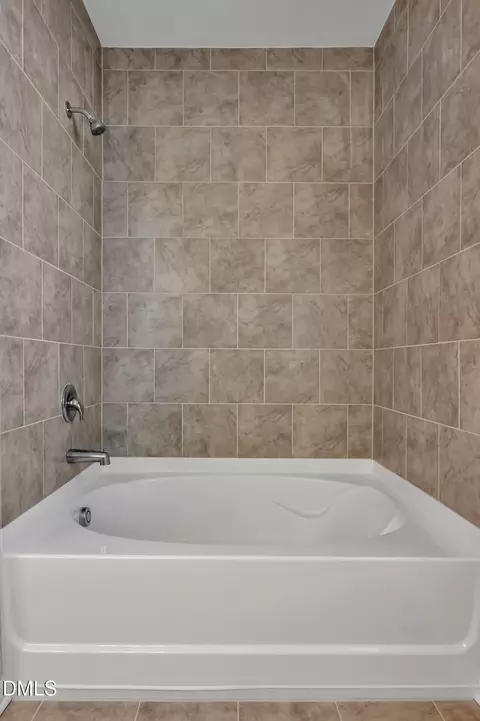 Bath - 5406 Ripplebrook Rd, Durham, NC 27712 photo 4 of 4
