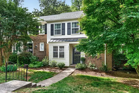 2802 Wycliff Rd, Raleigh, NC 27607