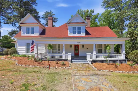 611 Mcreynolds St, Carthage, NC 28327