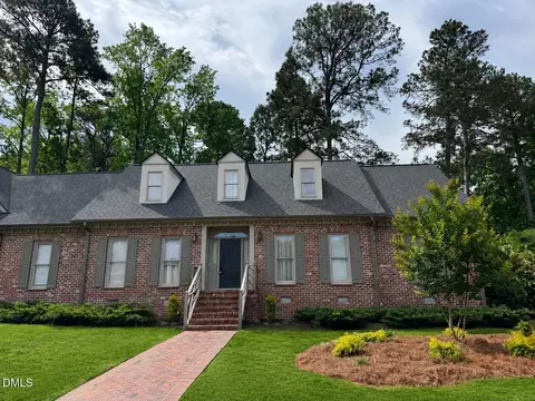 209 Ashmore Ln, Rocky Mount, NC 27804