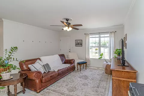 Living - 34 Boylan Ct, Angier, NC 27501 photo 1 of 1
