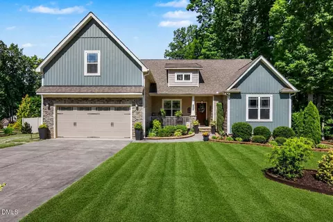 303 Laurel Oaks Dr, Youngsville, NC 27596