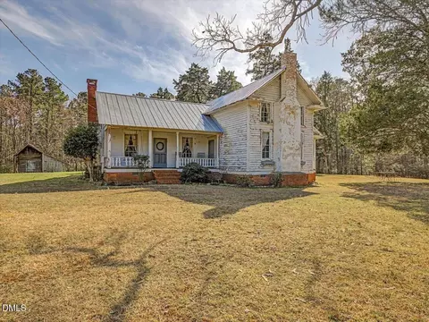 2929 Seaforth Rd, Pittsboro, NC 27312