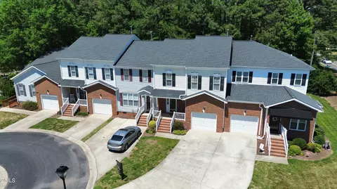 208 Grand Springs Ct, Garner, NC 27529