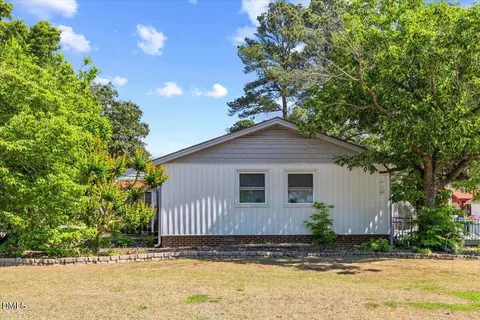 Exterior - 3550 E Garner Rd, Clayton, NC 27520 photo 2 of 21