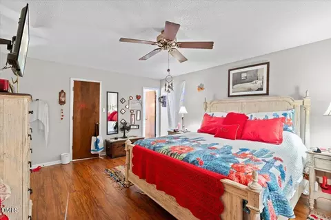 Bedroom - 3550 E Garner Rd, Clayton, NC 27520 photo 4 of 5