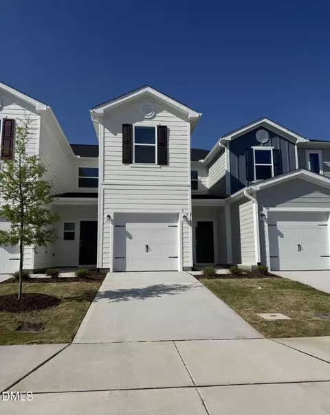 2102 Oakdale Dr, Durham, NC 27703