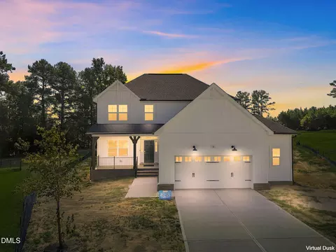 10 Diamond Creek Dr, Zebulon, NC 27597