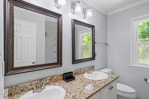 Bath - 3 Danforth Pl, Durham, NC 27712 photo 5 of 6