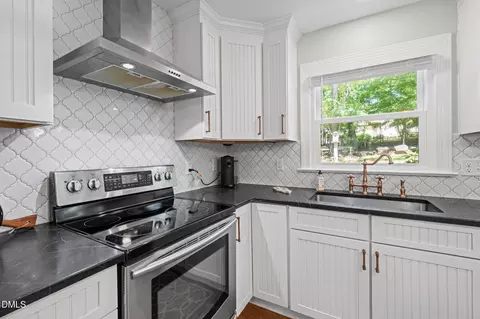 Kitchen - 3 Danforth Pl, Durham, NC 27712 photo 6 of 6
