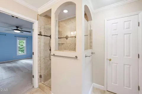 Bath - 3 Danforth Pl, Durham, NC 27712 photo 3 of 5