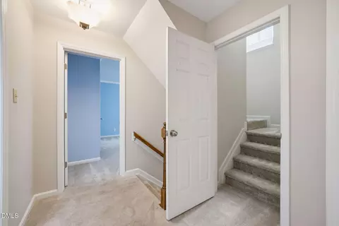 Entry Way - 3 Danforth Pl, Durham, NC 27712 photo 2 of 2