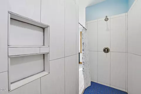 Bath - 35 S Rippling Ct, Smithfield, NC 27577 photo 3 of 8