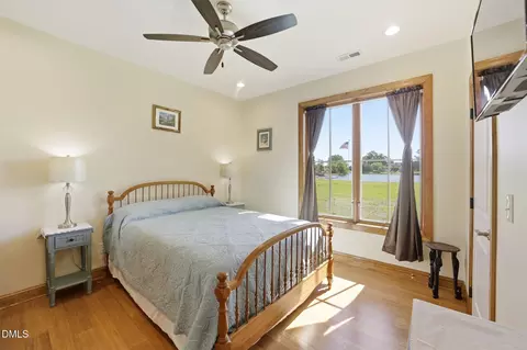 Bedroom - 35 S Rippling Ct, Smithfield, NC 27577 photo 6 of 7