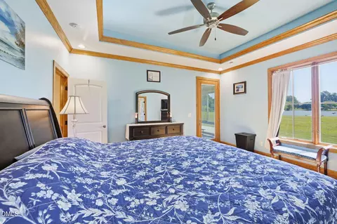 Bedroom - 35 S Rippling Ct, Smithfield, NC 27577 photo 2 of 7