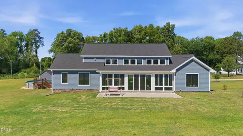 Exterior - 35 S Rippling Ct, Smithfield, NC 27577 photo 6 of 7