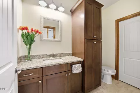 Bath - 35 S Rippling Ct, Smithfield, NC 27577 photo 7 of 8