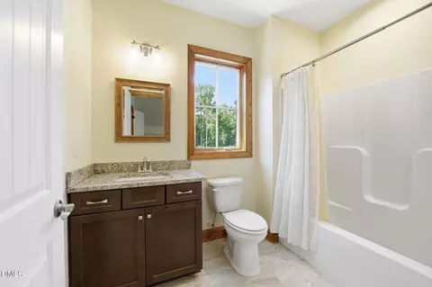 Bath - 35 S Rippling Ct, Smithfield, NC 27577 photo 8 of 8