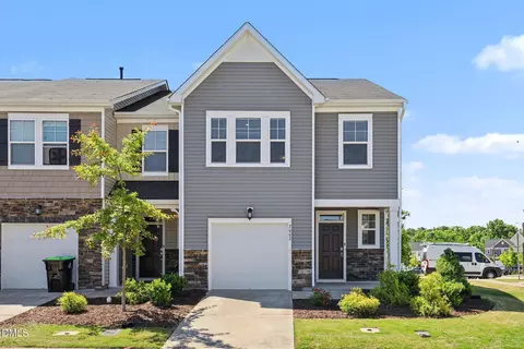 2002 Strickland Oak Way, Durham, NC 27703