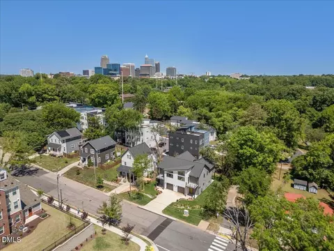 543 Bragg St, Raleigh, NC 27610