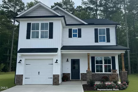44 W Coulter Ct, Selma, NC 27576