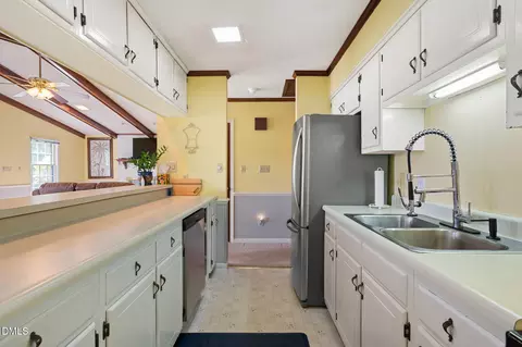 Kitchen - 3007 Red Cir, Willow Spring, NC 27592 photo 3 of 3