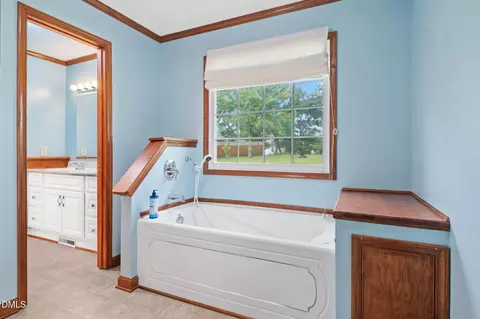 Bath - 3007 Red Cir, Willow Spring, NC 27592 photo 5 of 5