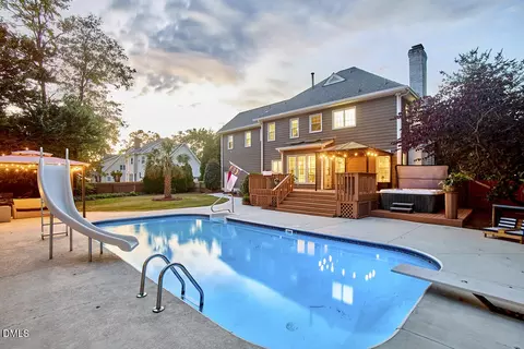 105 Weatherly Pl, Cary, NC 27518