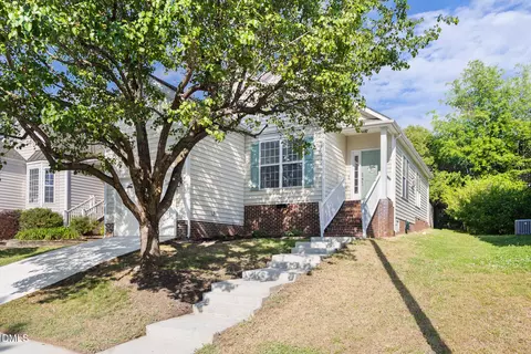 4917 Delta Lake Dr, Raleigh, NC 27612
