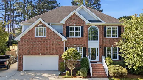 905 Haddon Hall Dr, Apex, NC 27502