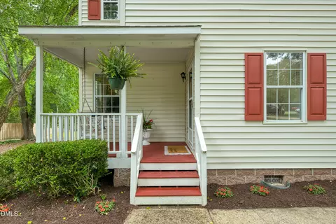604 Vannoy Pl, Fuquay Varina, NC 27526