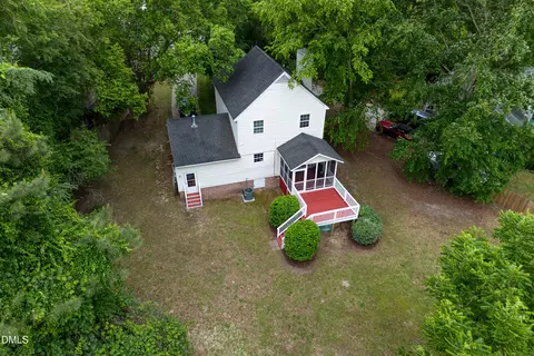 604 Vannoy Pl, Fuquay Varina, NC 27526