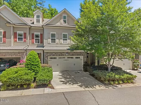 322 Rose Walk Ln, Carrboro, NC 27510