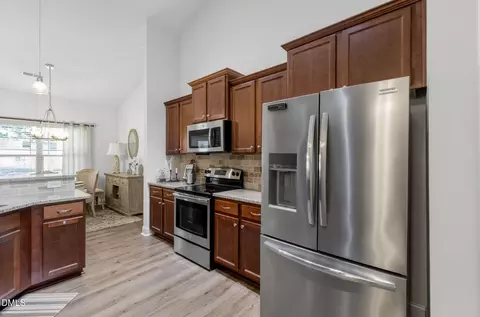 Kitchen - 20 Deep Clay Cir, Angier, NC 27501 photo 3 of 5