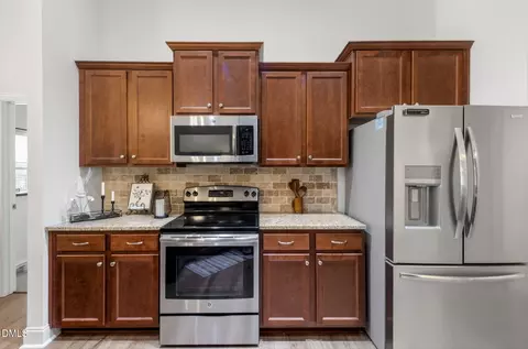 Kitchen - 20 Deep Clay Cir, Angier, NC 27501 photo 5 of 5