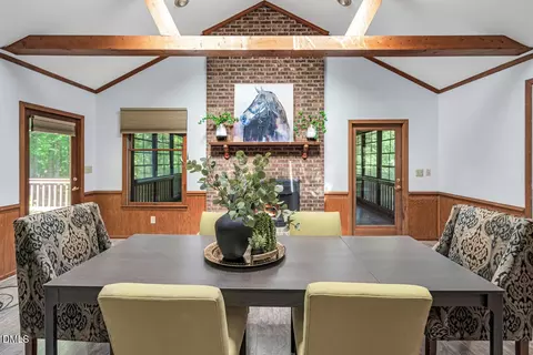 660 Log Barn Rd, Pittsboro, NC 27312