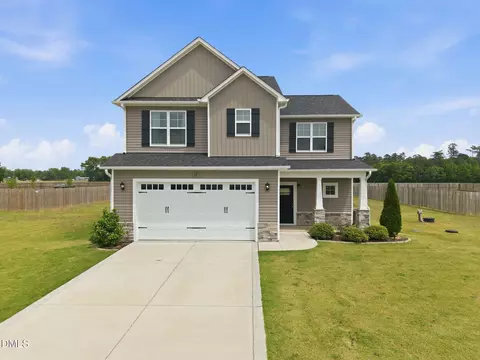 72 Sanford Ln, Dunn, NC 28334