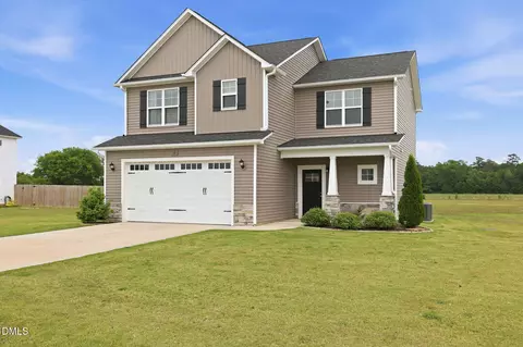 72 Sanford Ln, Dunn, NC 28334