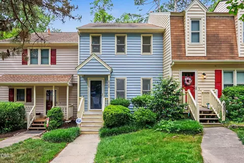 6509 English Oaks Dr, Raleigh, NC 27615