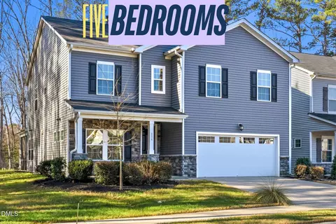 824 Kingsworth Way, Angier, NC 27501