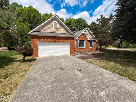 2 Afton Pl, Durham, NC 27703