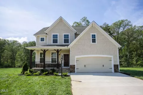 370 Glade Dr, Aberdeen, NC 28315