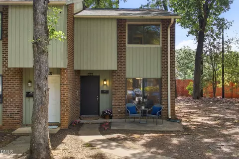 1279 Teakwood Pl, Raleigh, NC 27606
