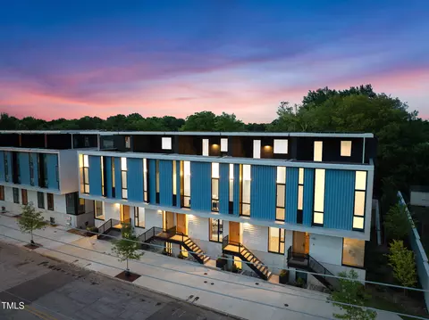 501 S Bloodworth St #104, Raleigh, NC 27601