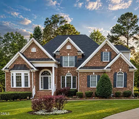 905 Babbling Creek Ln, Fuquay Varina, NC 27526