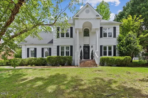 104 Muirfield Ln, Clayton, NC 27527