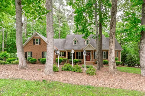 2 Sagamore Pl, Hillsborough, NC 27278