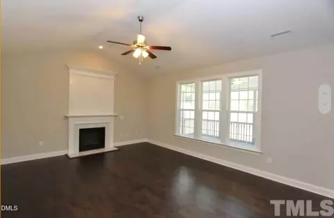 200 Misty Moonlight Dr, Willow Spring, NC 27592 photo 4