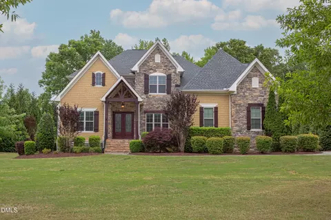 1548 Sterling Lake Dr, Wake Forest, NC 27587