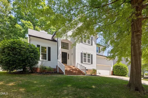 218 Swansboro Dr, Cary, NC 27519